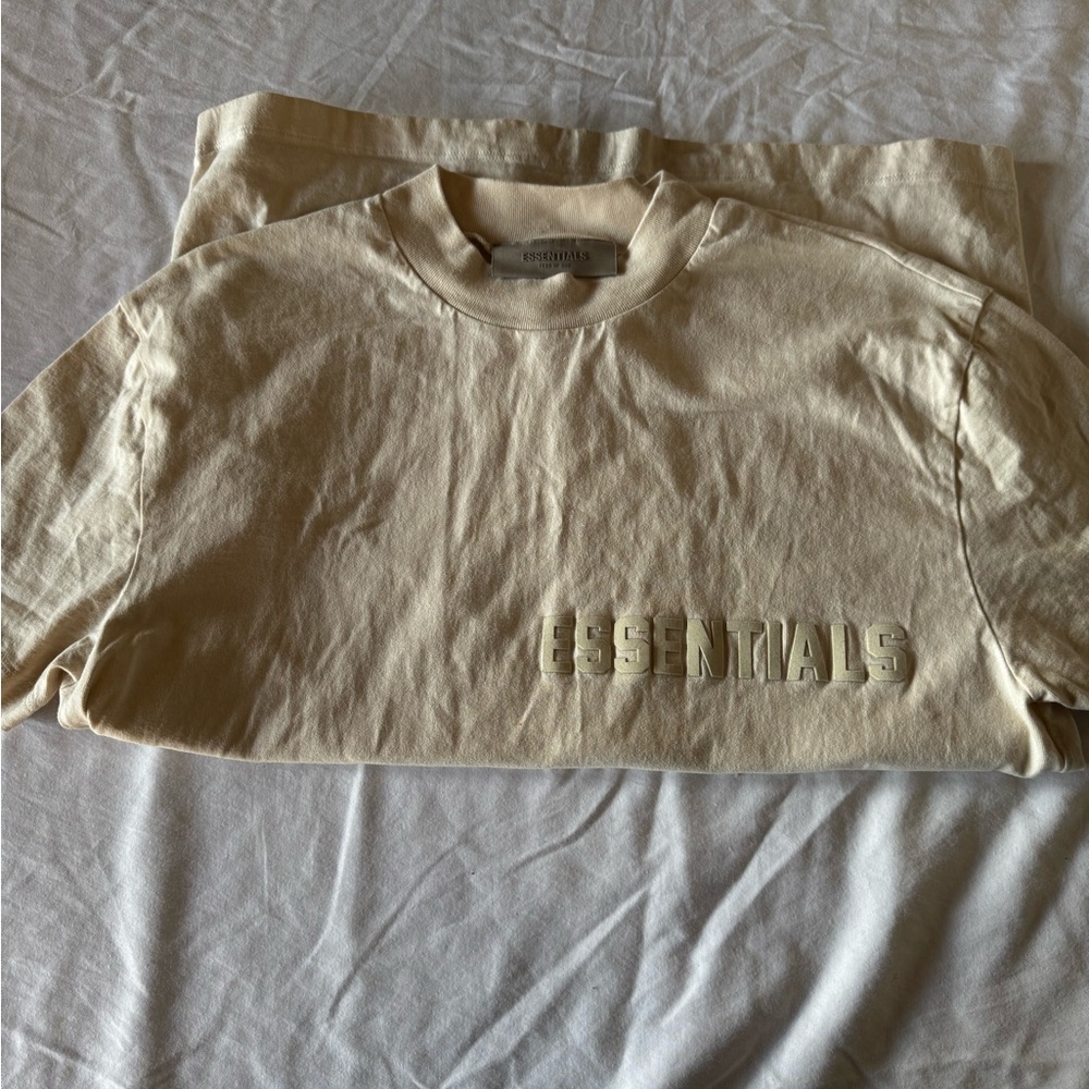 Essentials Men's Cream Short Sleeve Tee